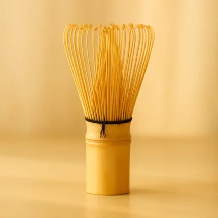 cropped chasen fouet en bambou the vert matcha.webp